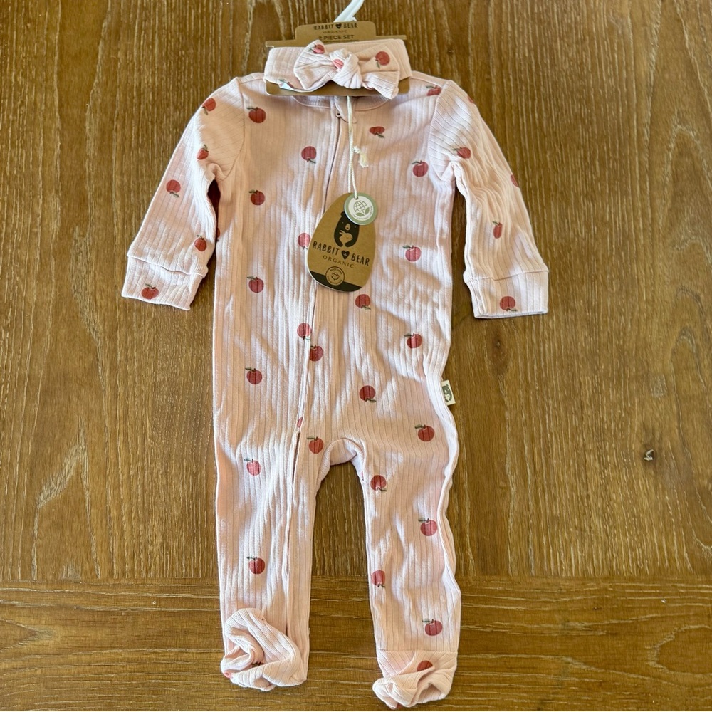 NWT Rabbit + Bear Organic infant sleeper & headband set 6-9mos - Picture 2 of 9